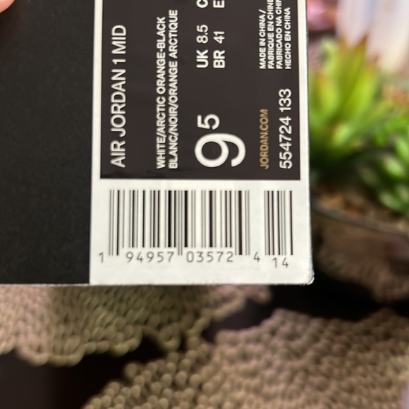 Air Jordan 1 mid arctic orange black toe - Picture 3 of 3